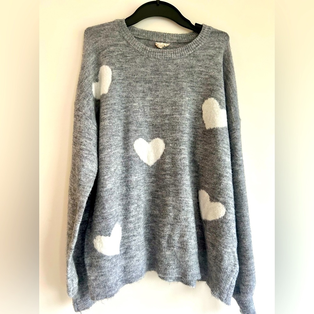 Heart sweater -  wool